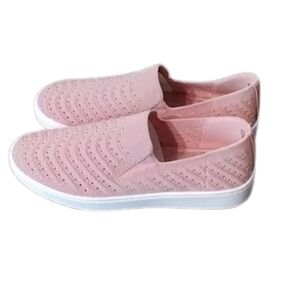 NWT Vintage 7 Eight slip‎ ons Dusty Pink Women's Size 6